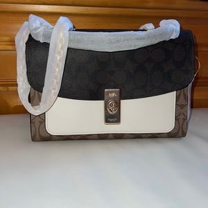 Coach Lane shoulder bag in signature colorblock. Khaki brown. Brand new
